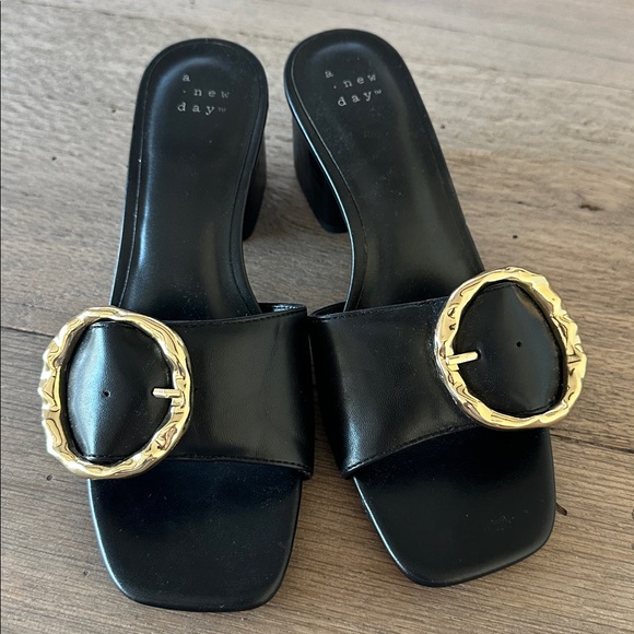 A New Day Diana Buckle Mule Heels - Picture 1 of 4